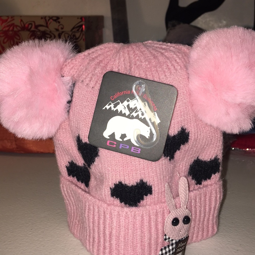 Loving heart toddlers Beanie ❤️ - Picture 2 of 4